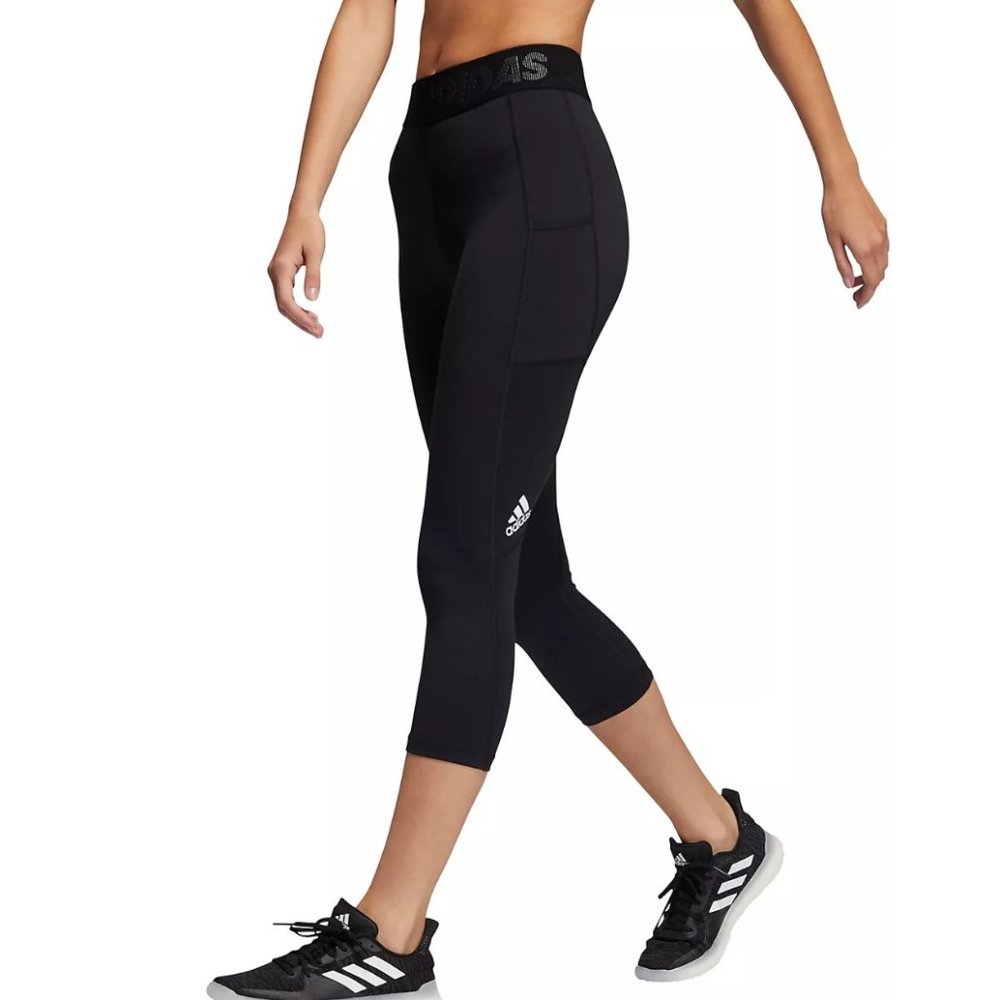 NWT Adidas Women's Small TechFit 3/4-Length Bar Tights Cropped Black Leg Pocket